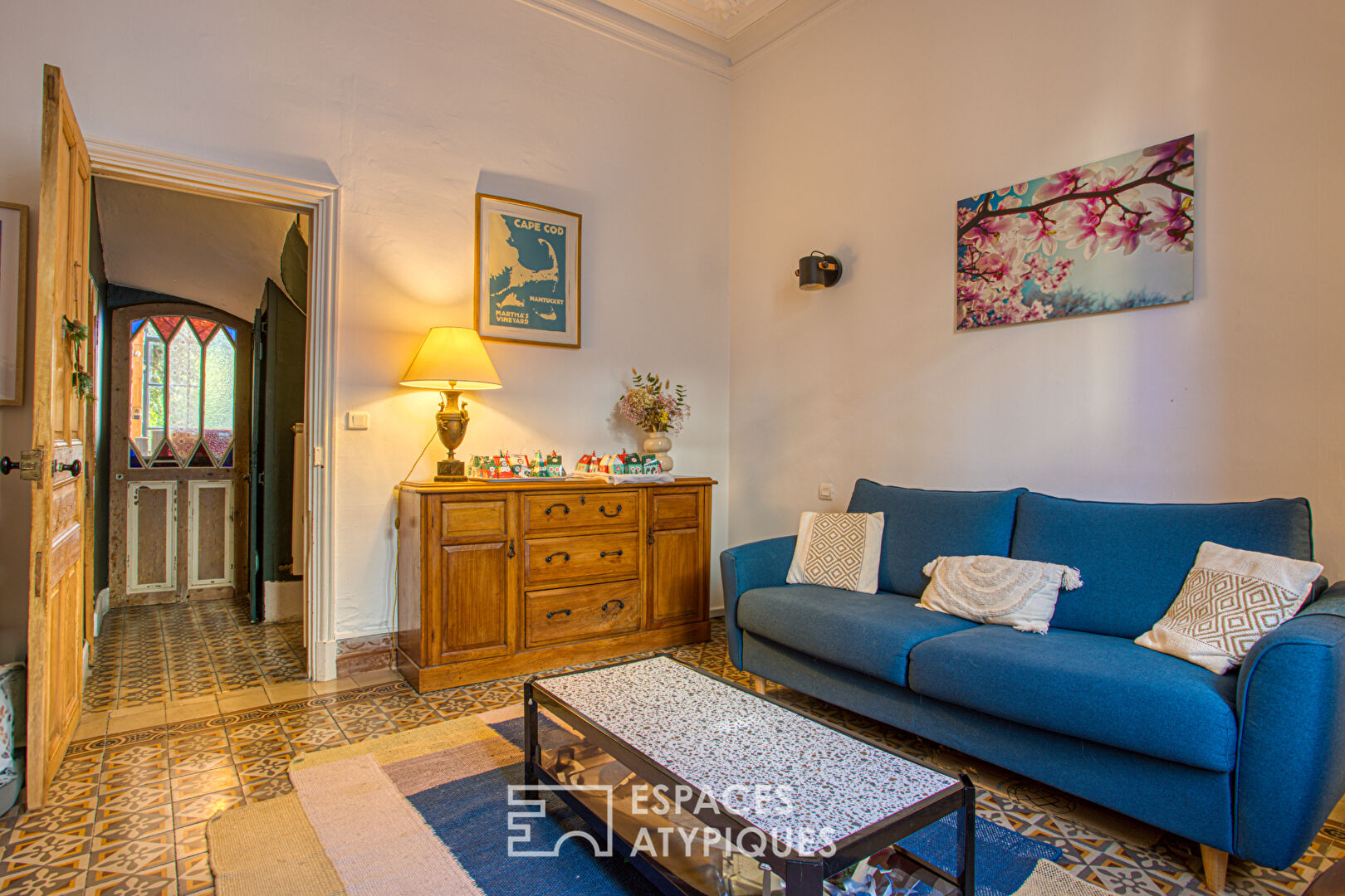 Charming house and its secret garden in the heart of the papal city