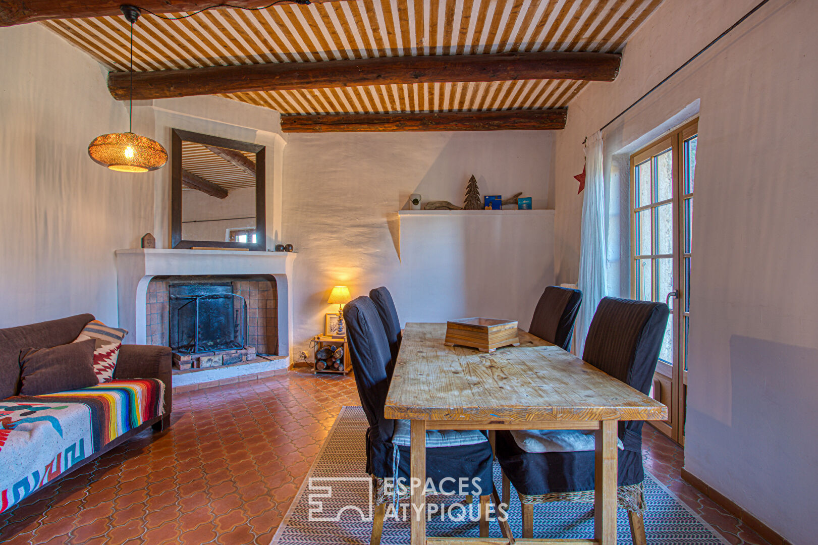 Maison de charme au coeur d’un hameau du Luberon