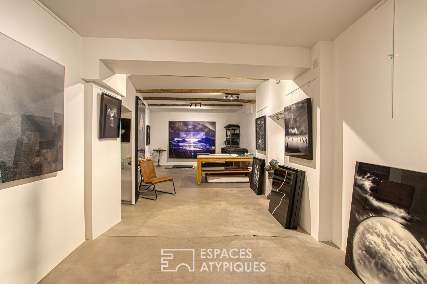 Maison de caractère avec terrasse et garage