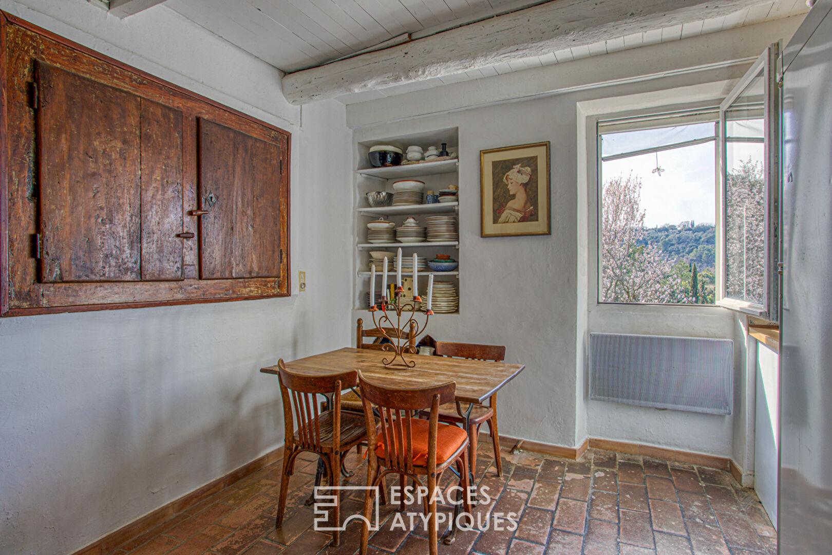 Old house and its contemporary extension with view.