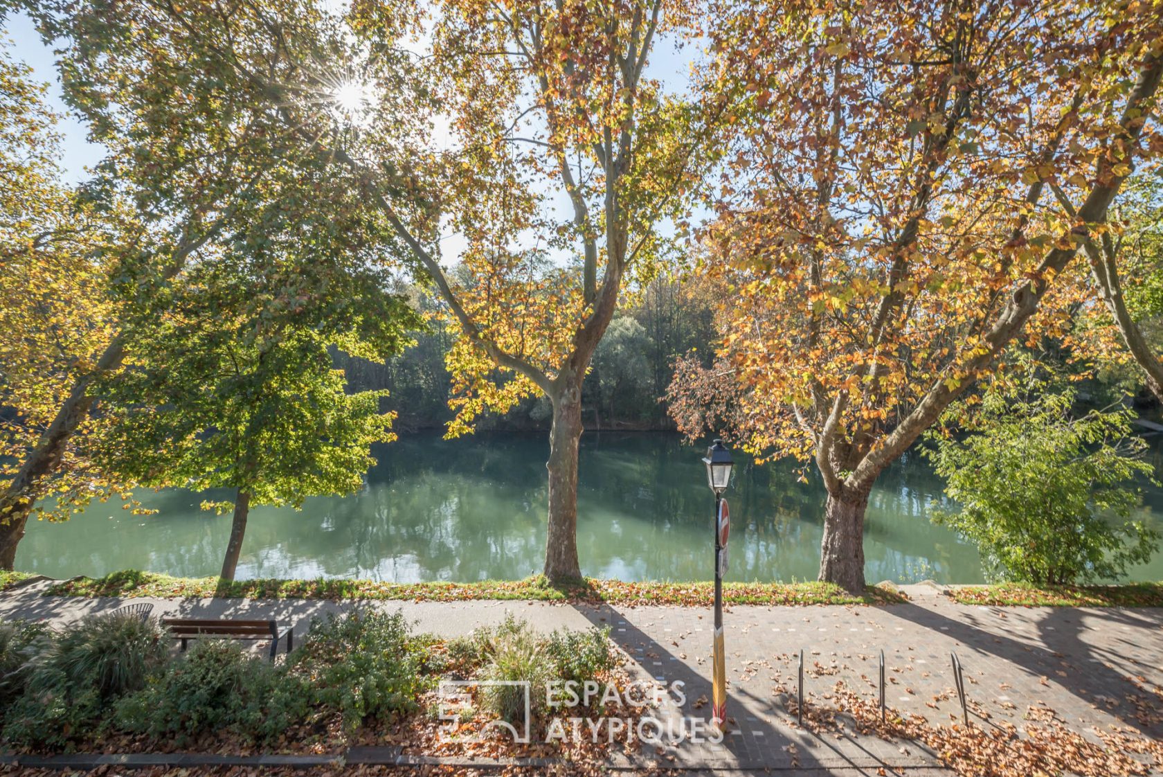 Longère bohème chic sur les bords de Marne