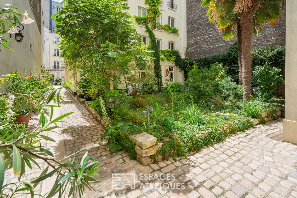 Quartier Gros-Caillou, Invalides, appartement familial en duplex sur jardin