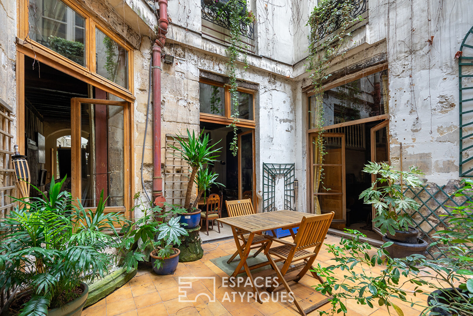 Saint Michel district – Latin Quarter family apartment