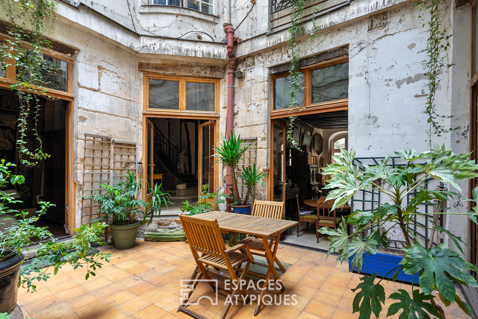 Saint Michel district – Latin Quarter family apartment