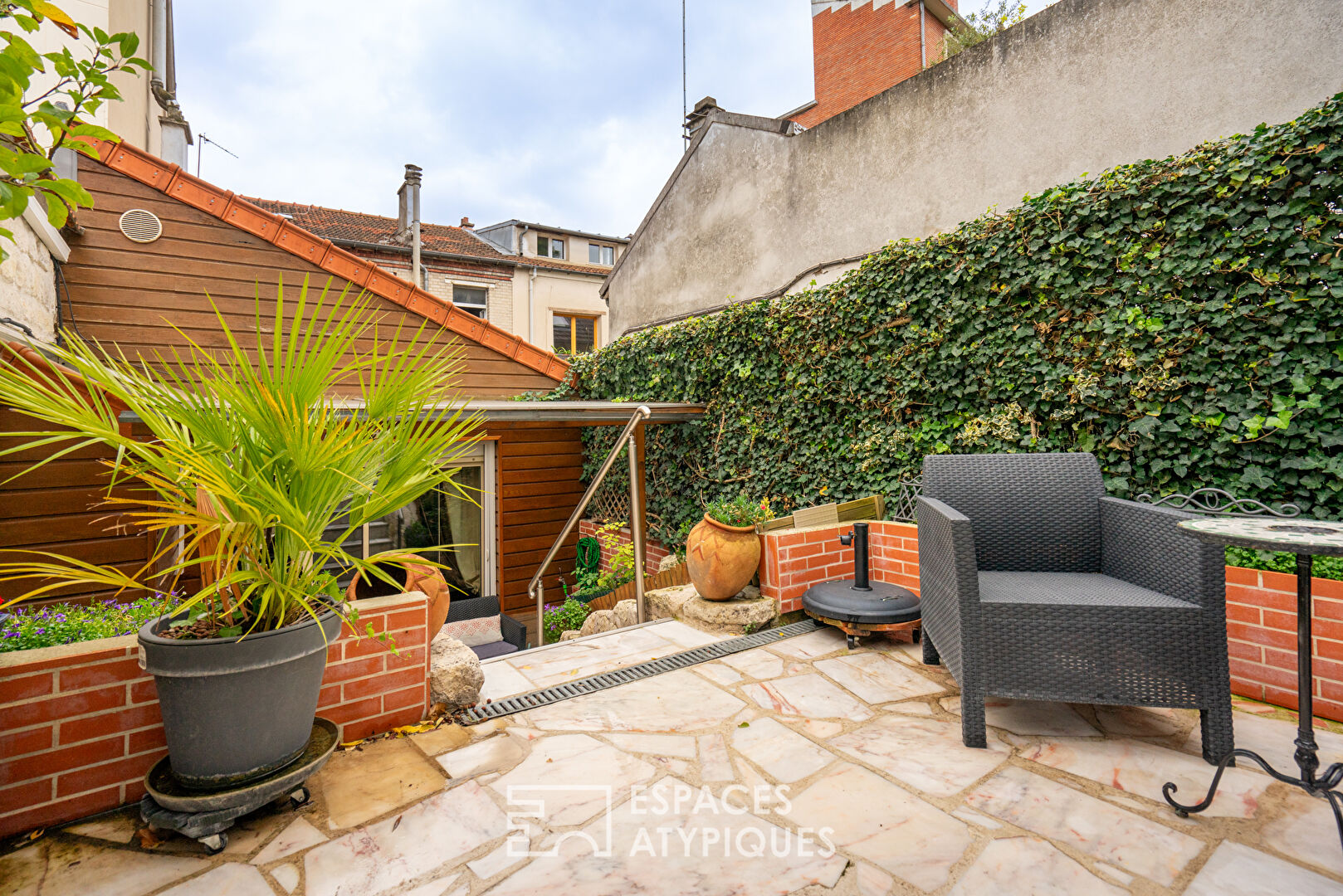 Duplex loft with terrace, Jeanne d’Arc district