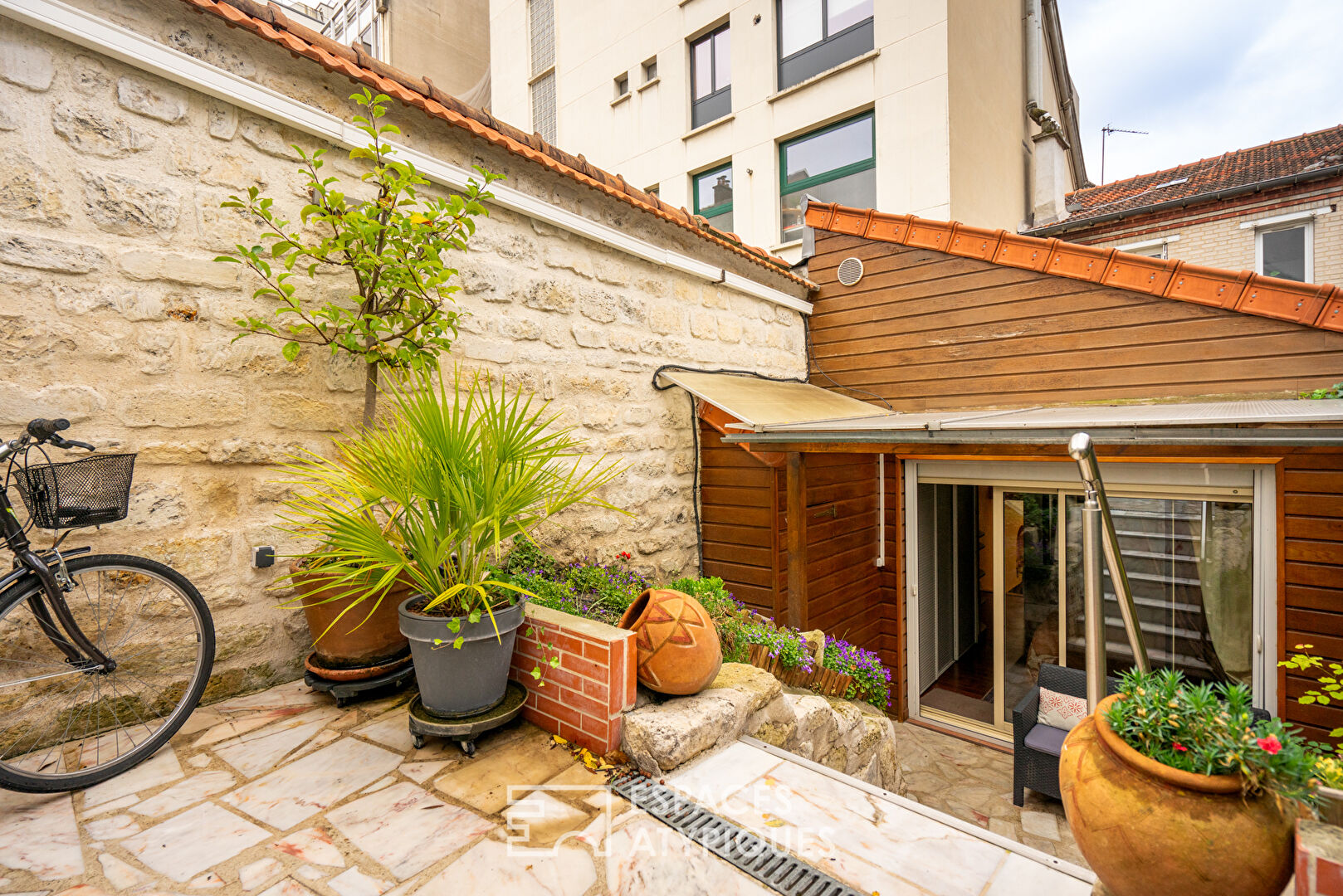 Loft en duplex avec terrasse, quartier Jeanne d’Arc