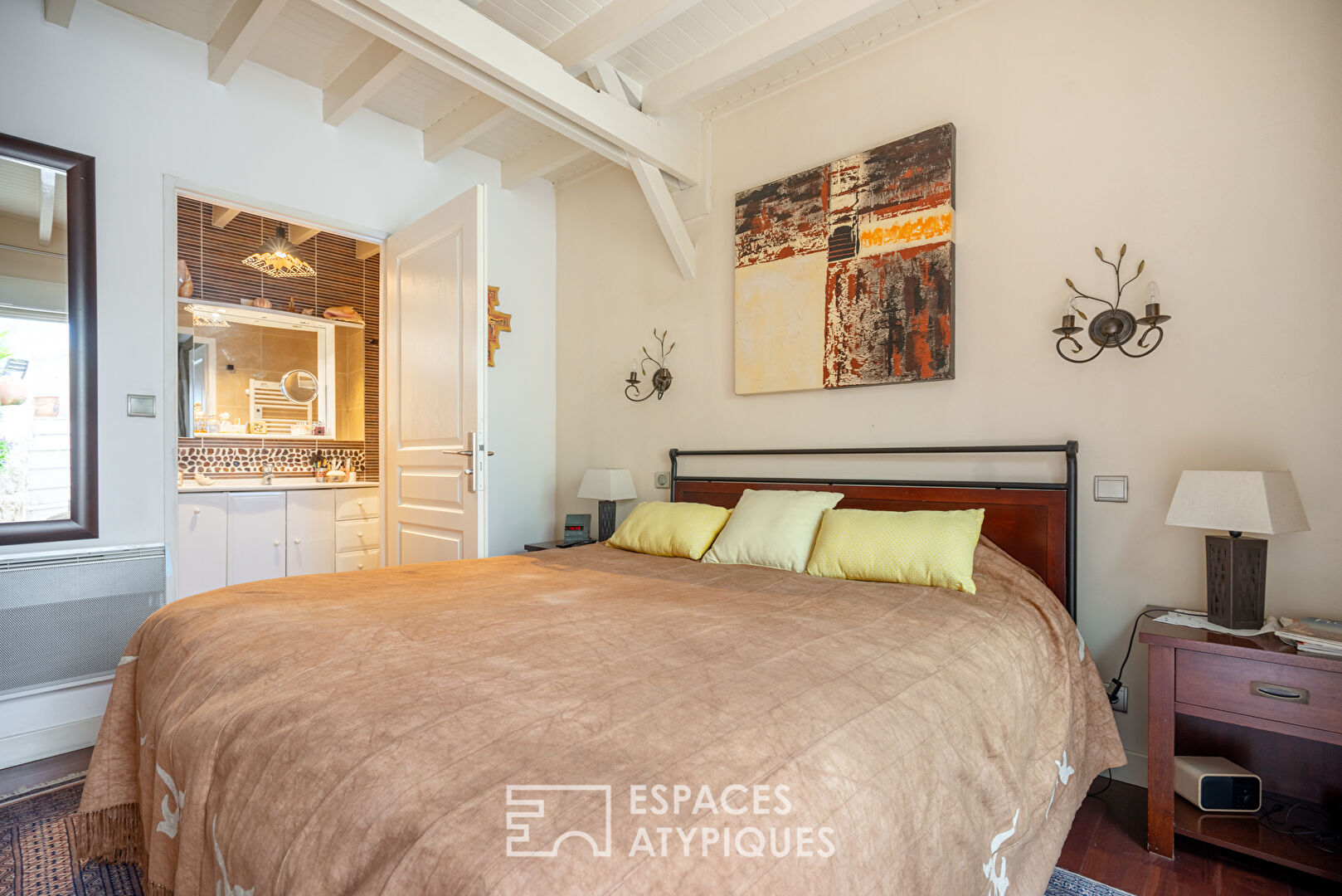 Duplex loft with terrace, Jeanne d’Arc district