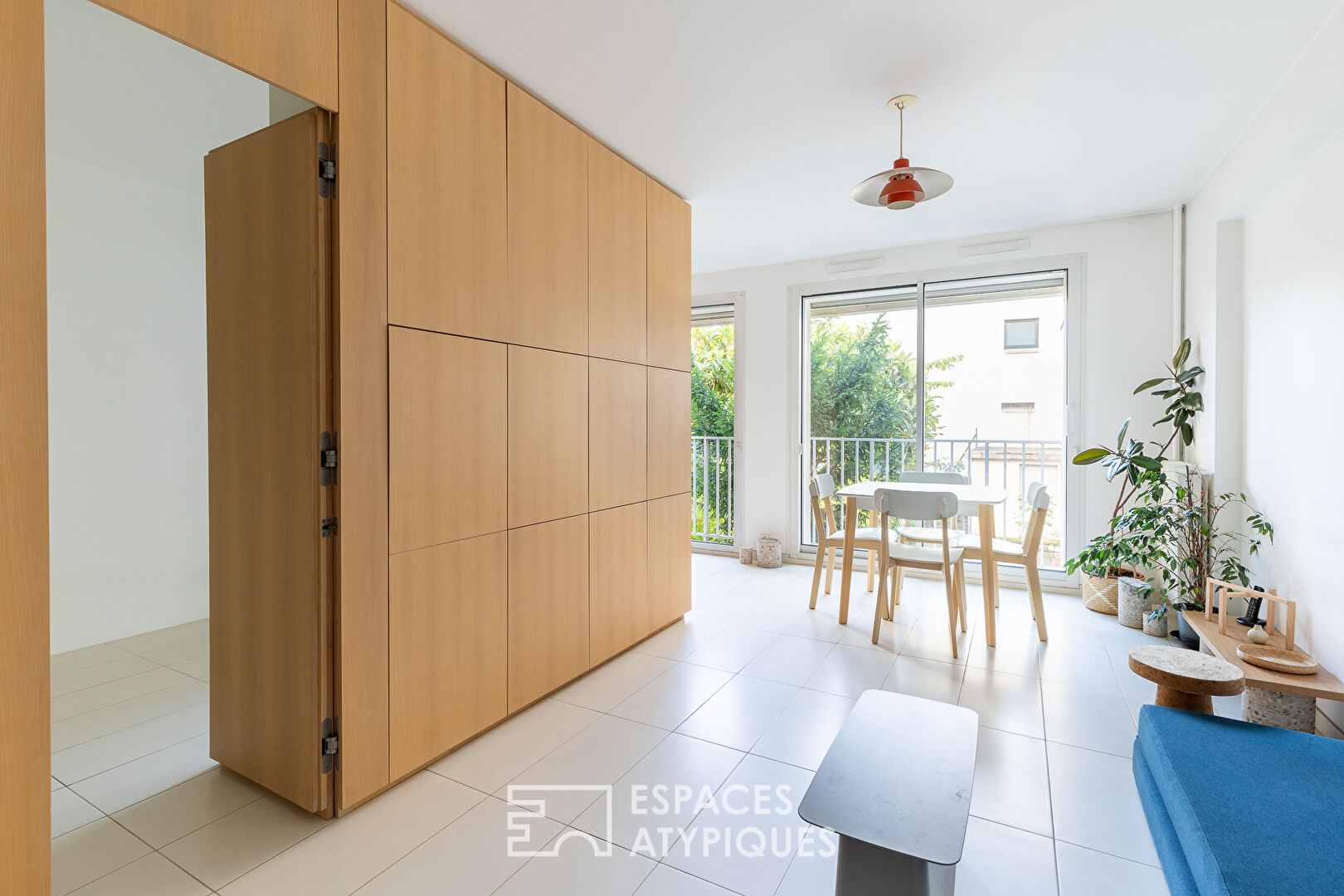 Appartement rénové avec vue sur jardin, rue des artistes