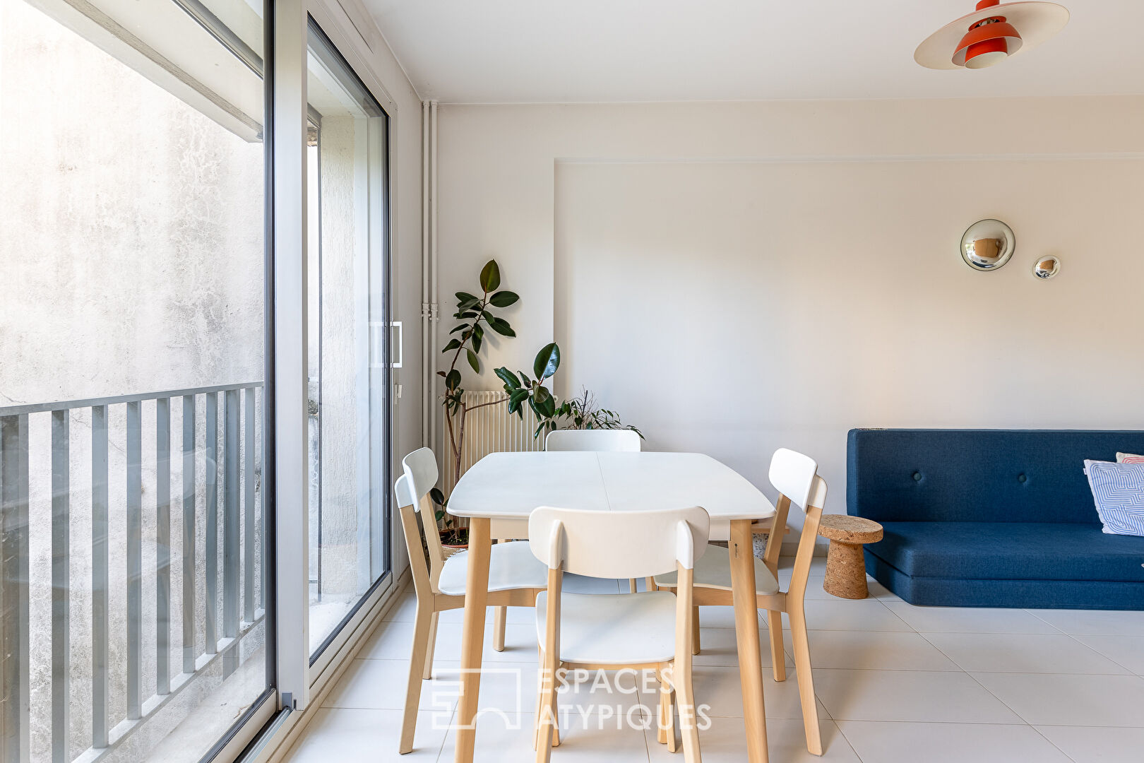 Appartement rénové avec vue sur jardin, rue des artistes