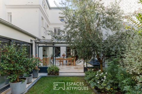 Maison de ville d’exception avec jardin et piscine