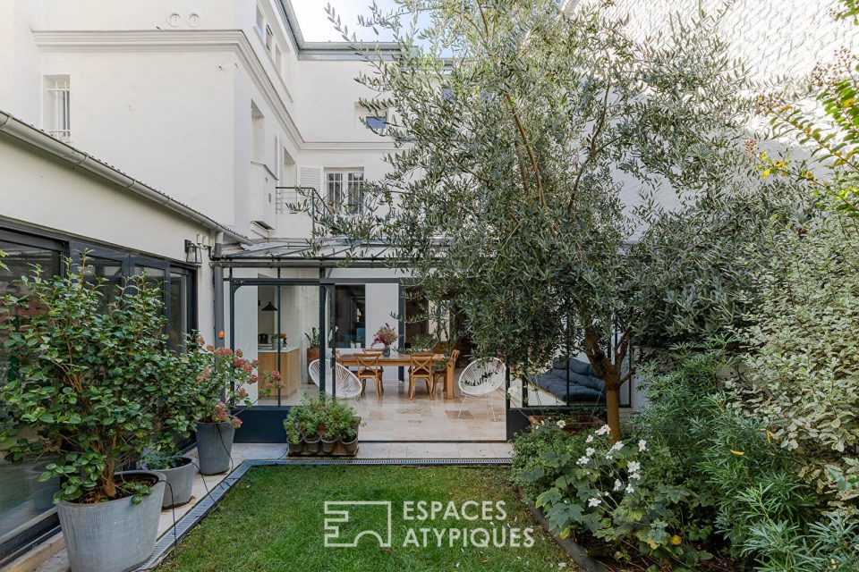 Maison de ville d'exception avec jardin et piscine