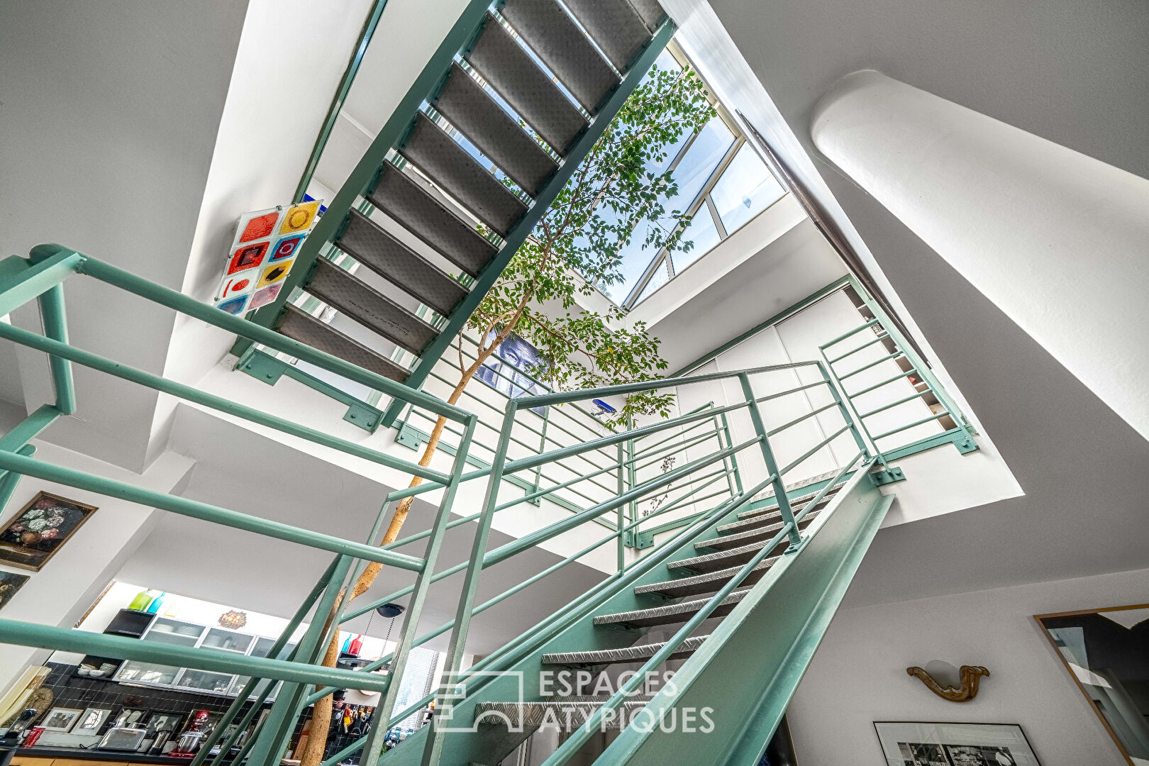 Architect-designed loft house with terrace in Maison Blanche