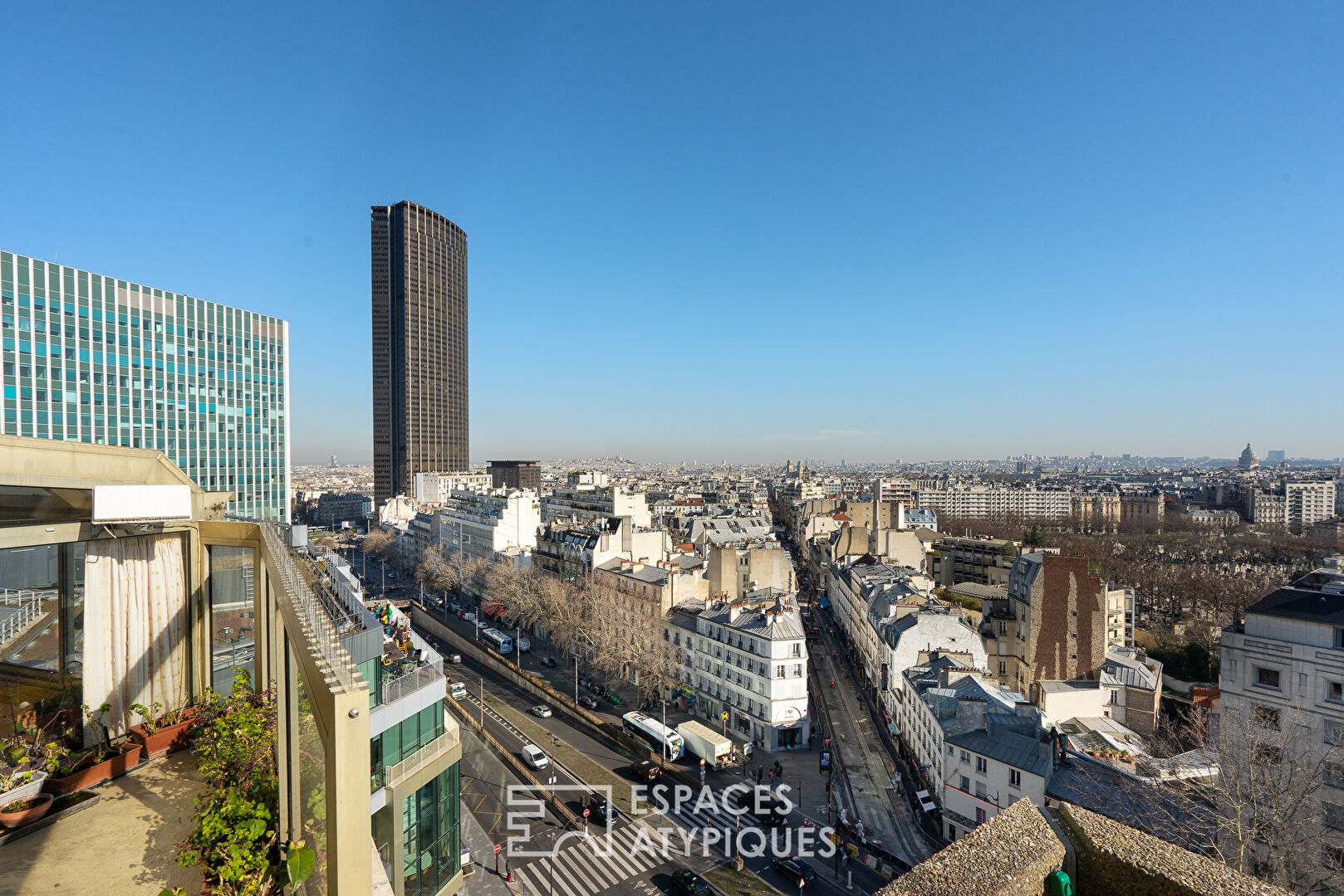 Montparnasse Duplex with Terrace and View of Paris