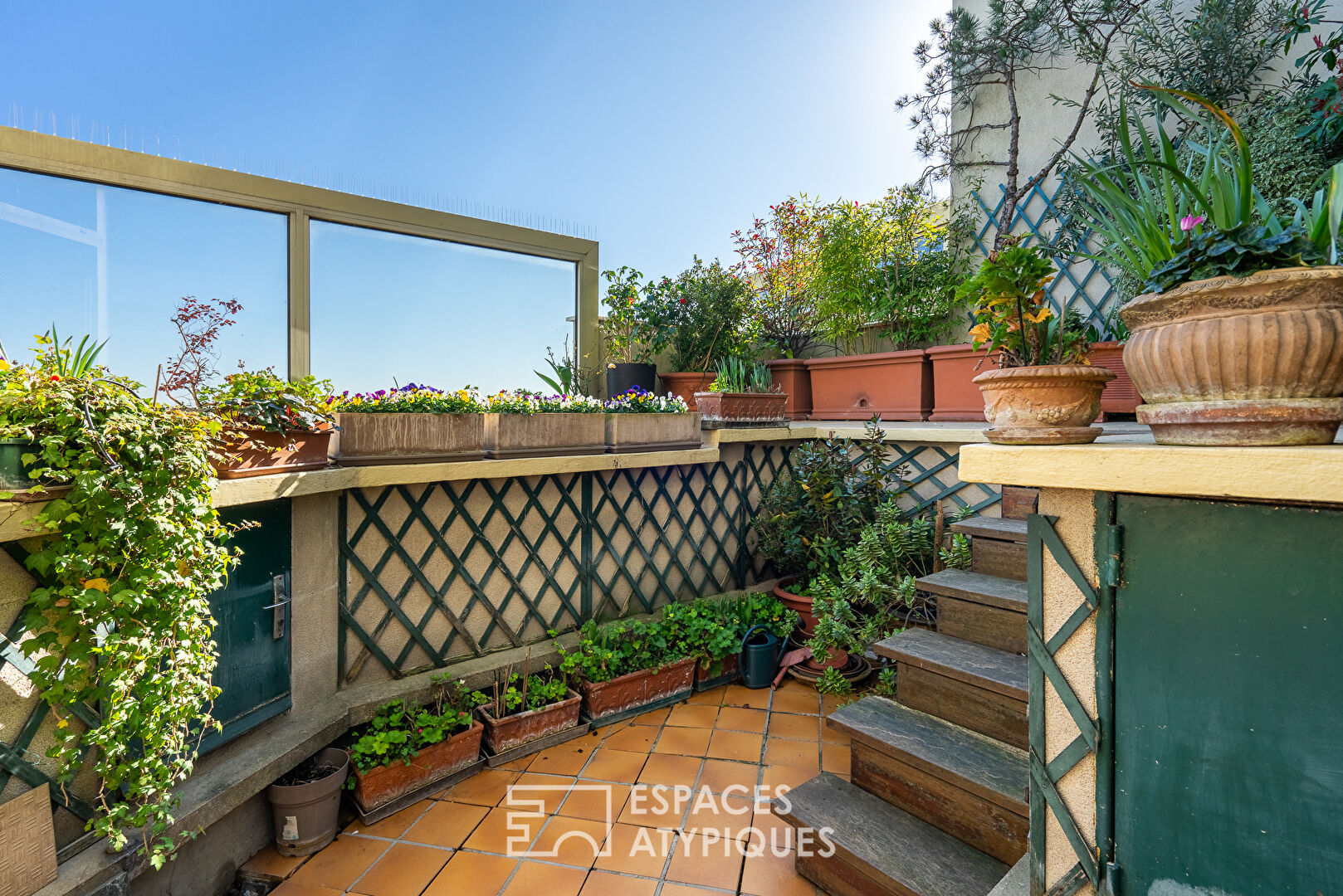 Montparnasse Duplex with Terrace and View of Paris