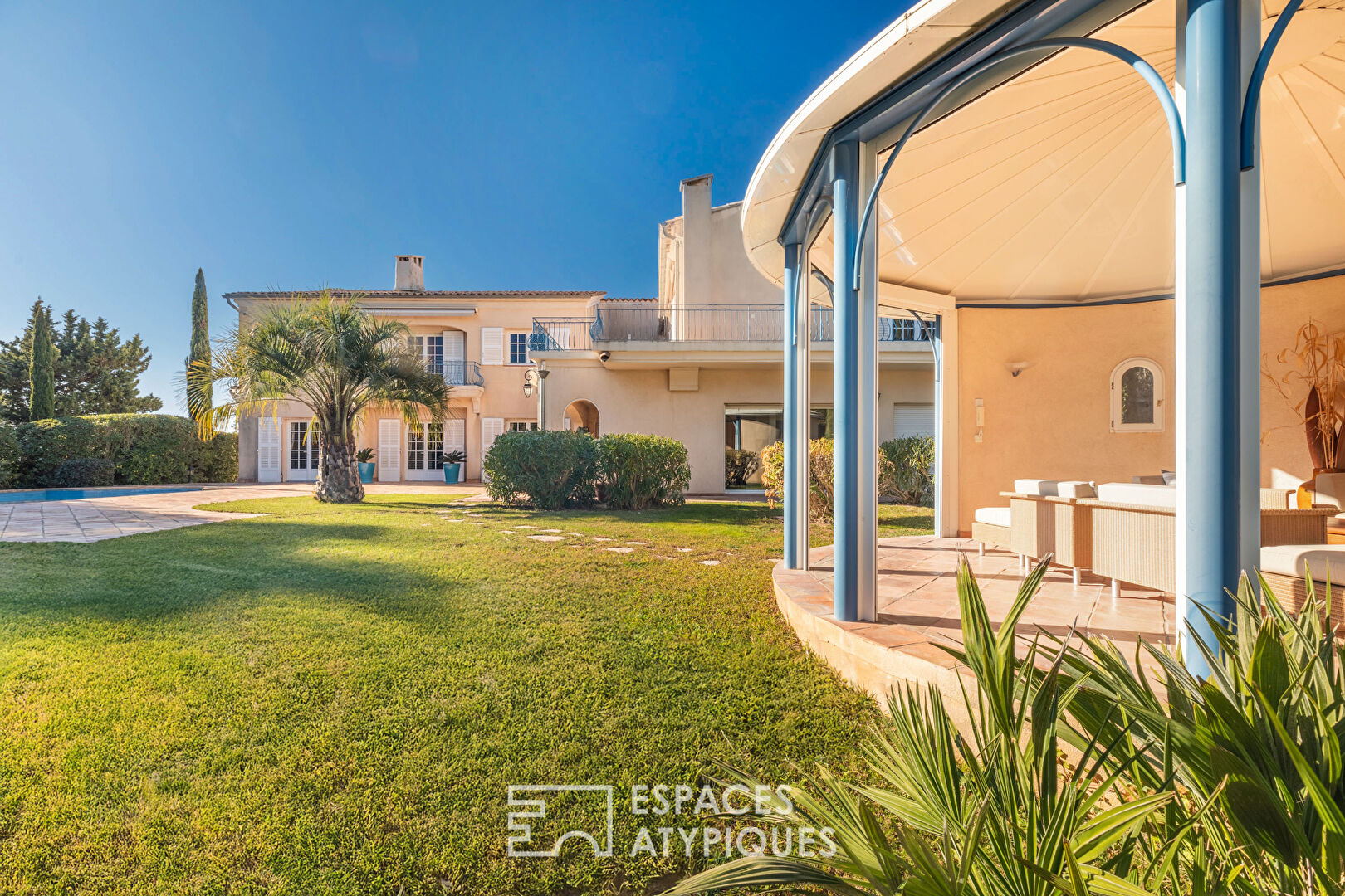 Bastide familiale avec vue mer