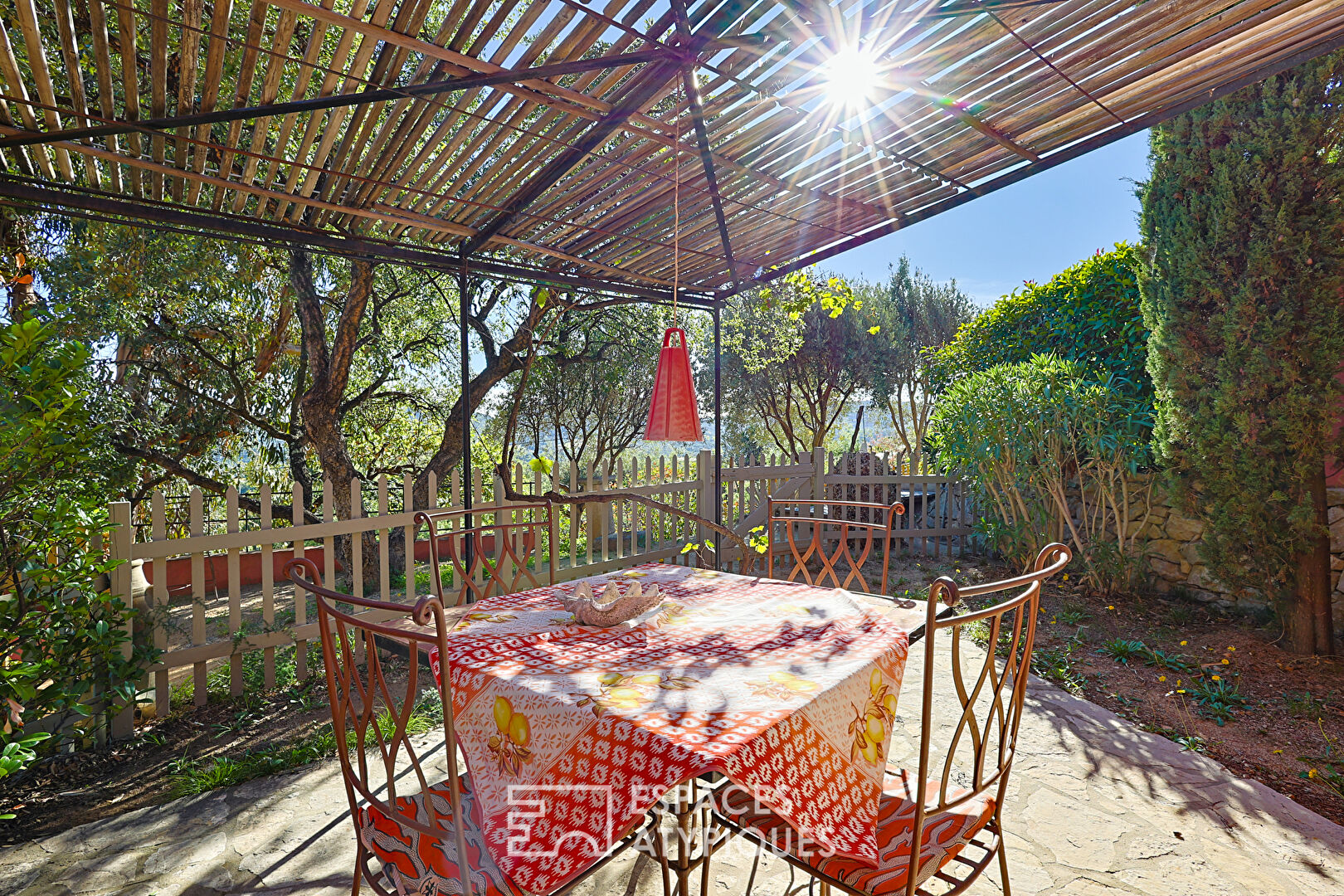 Holiday cottage that looks like a Provençal hamlet