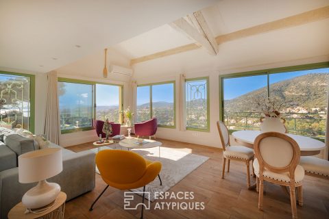 Loft contemporain avec vue panoramique sur la mer et les collines