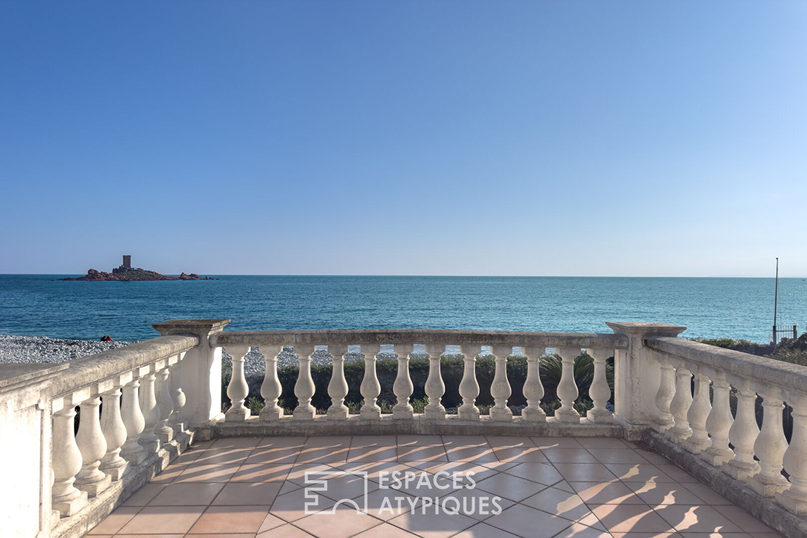 Villa les pieds dans l’eau, domaine de l’île d’or