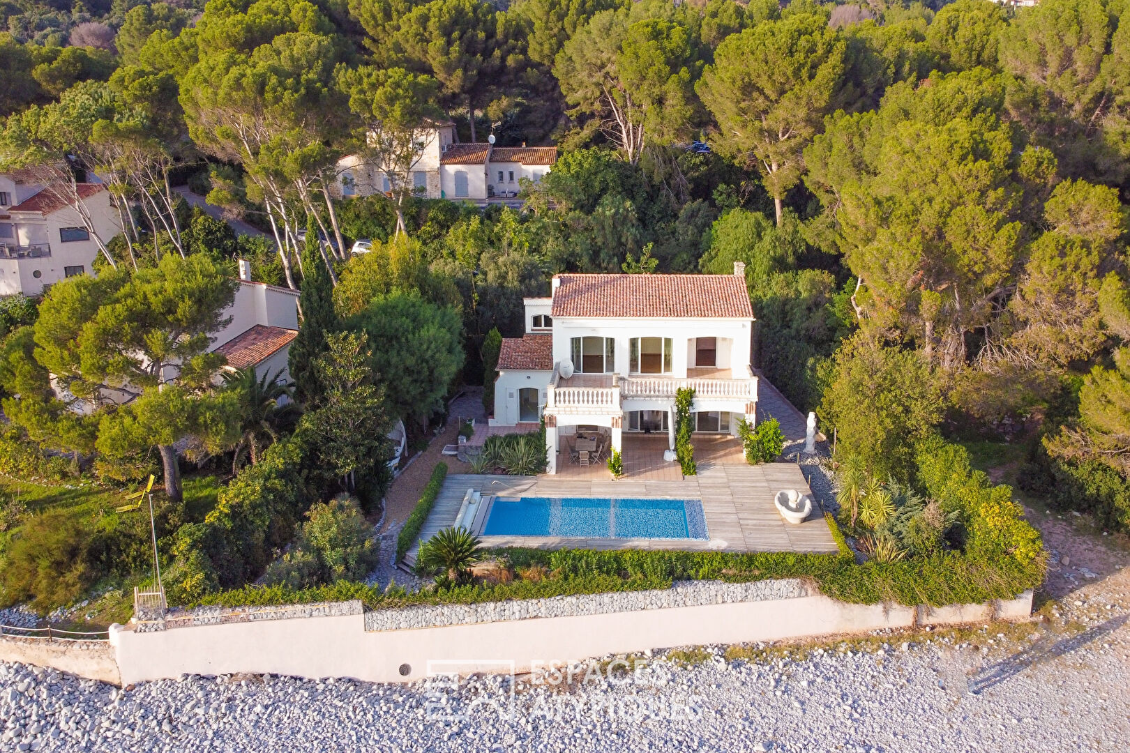 Villa les pieds dans l’eau, domaine de l’île d’or