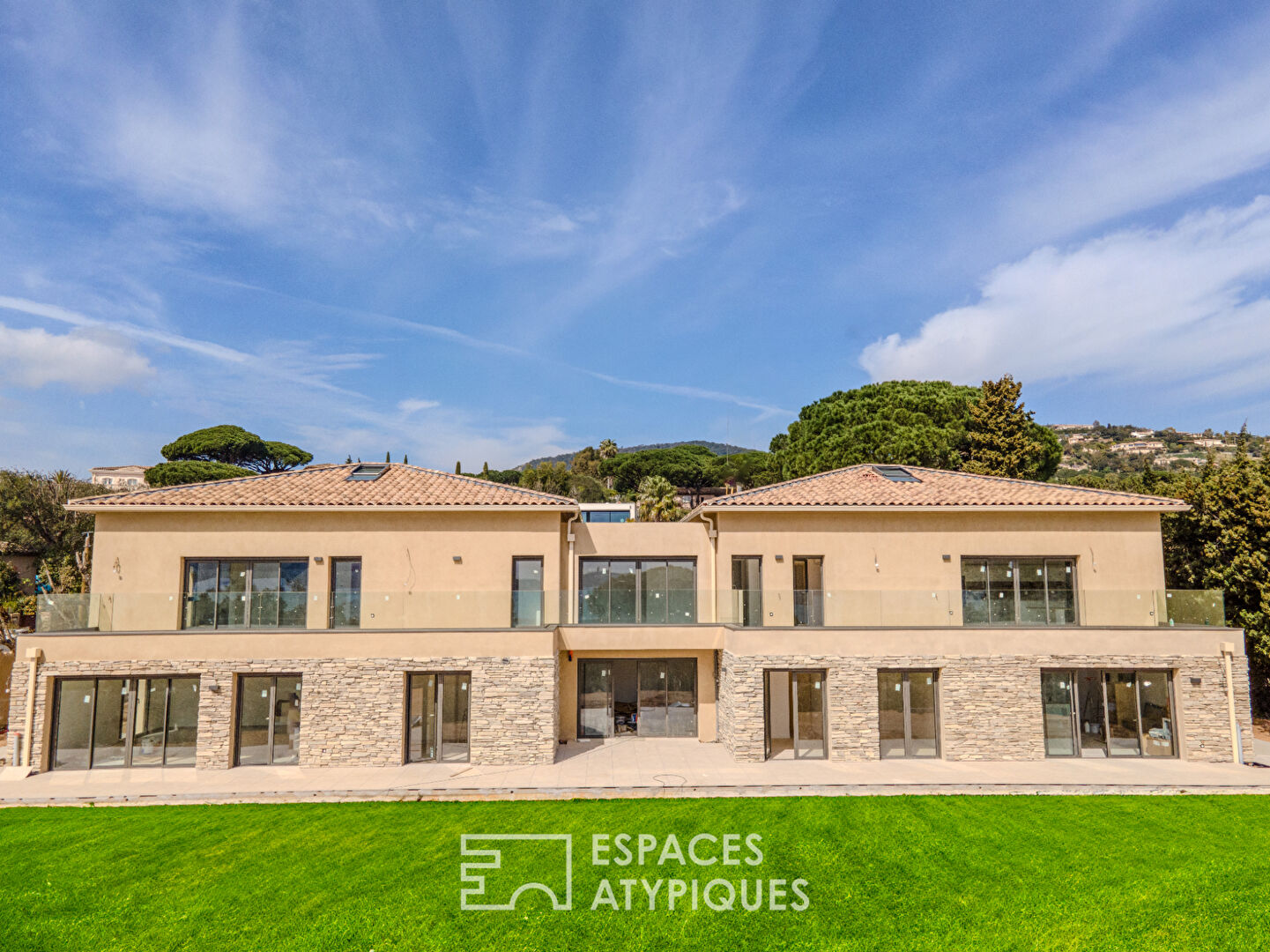 Appartement d’exception avec jardin et vue mer