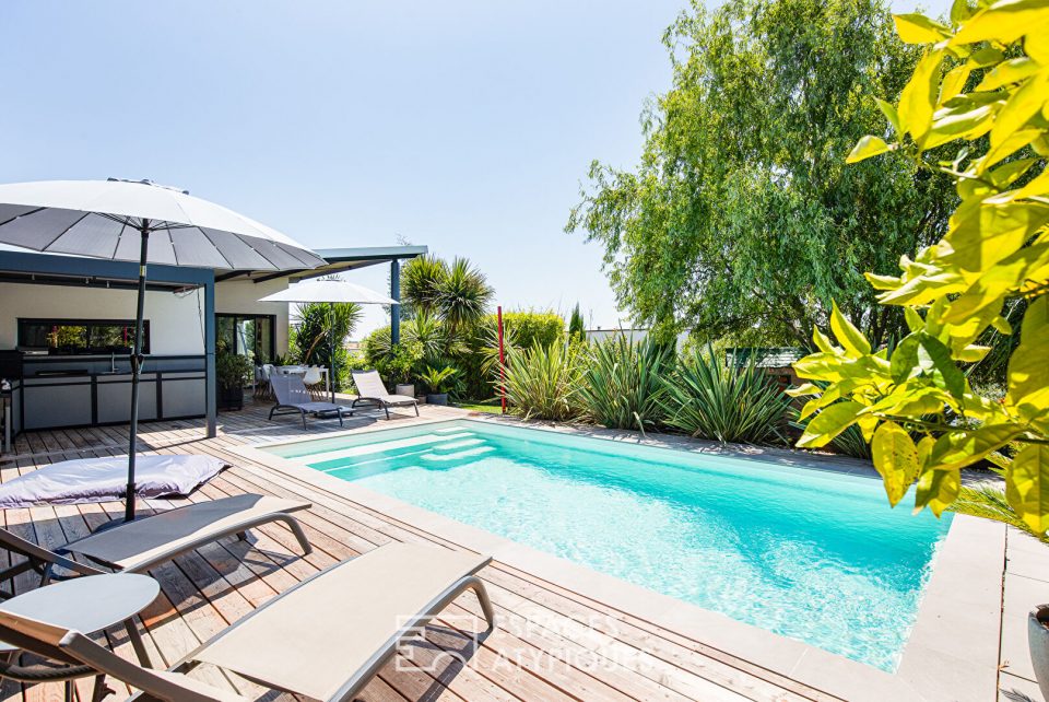 Maison avec vue imprenable à Montastruc-la-Conseillère.