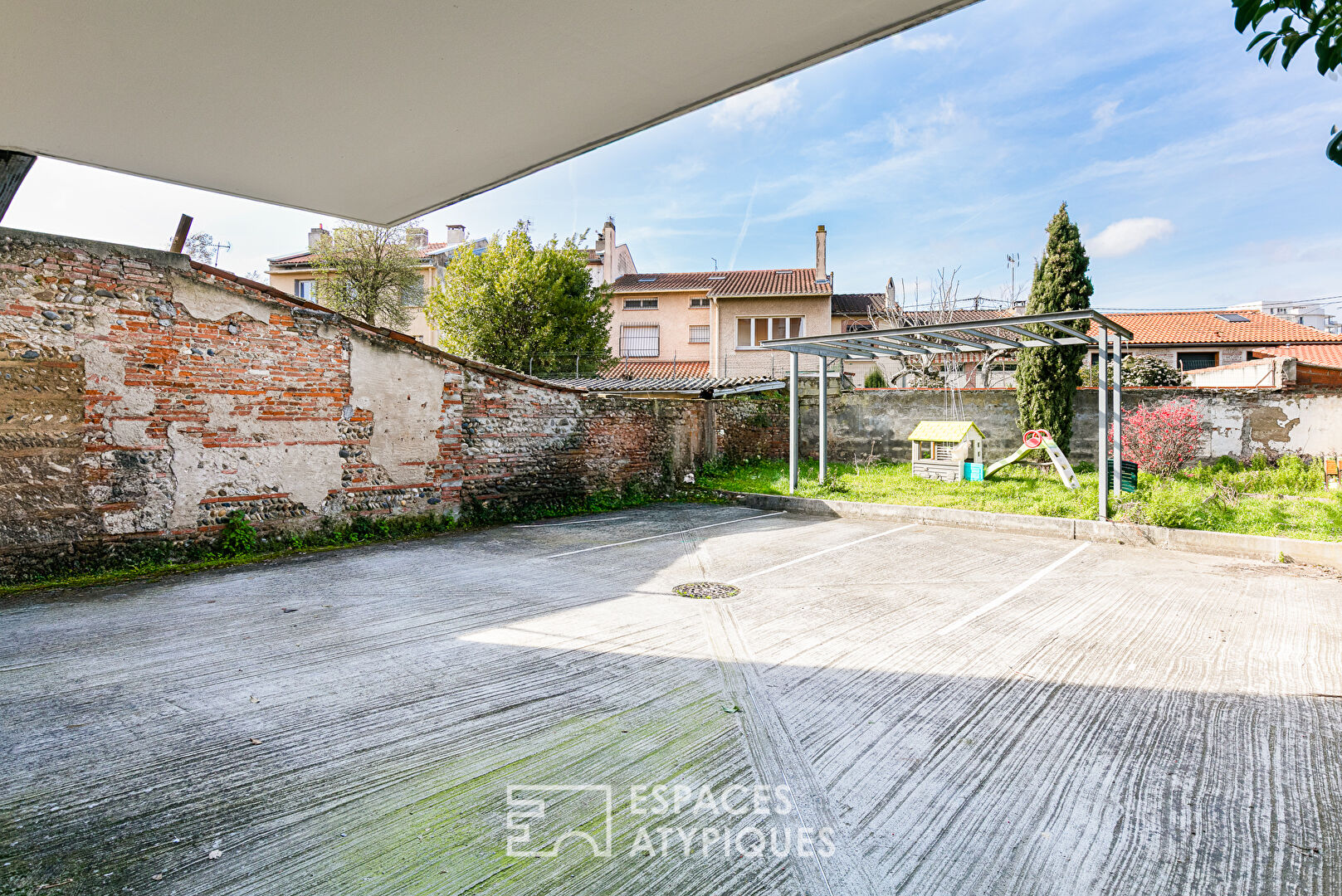 Appartement avec balcon à repenser