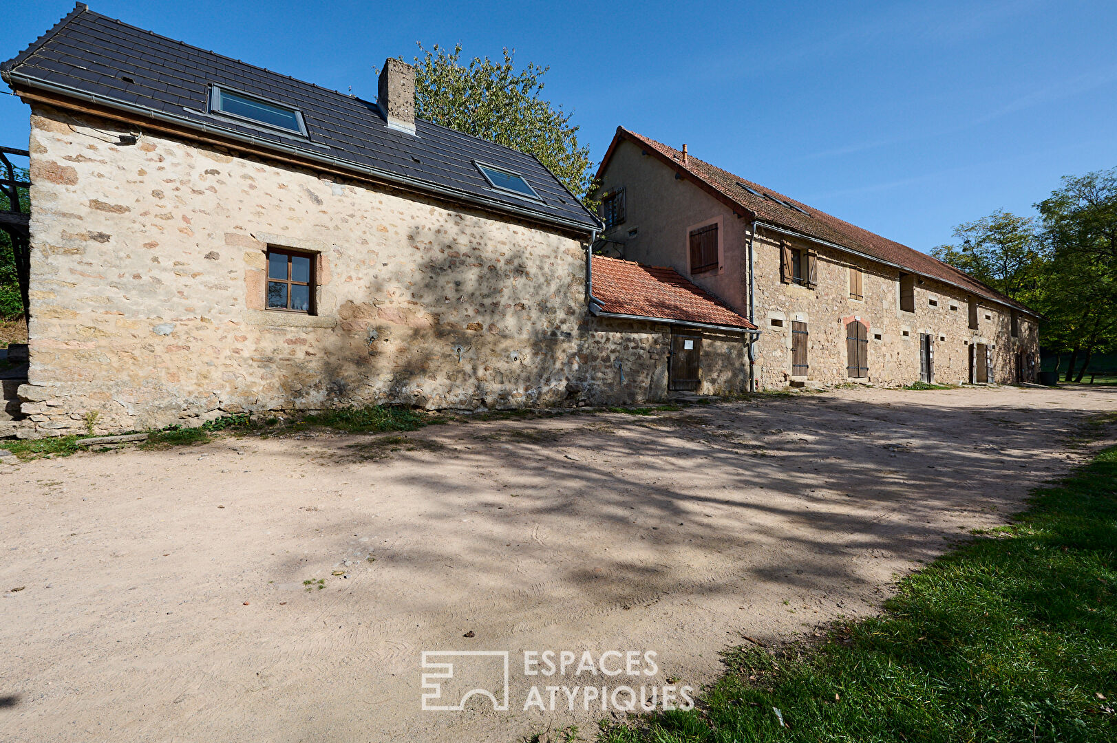 Hameau au pied du mont Beuvray, dans le Morvan