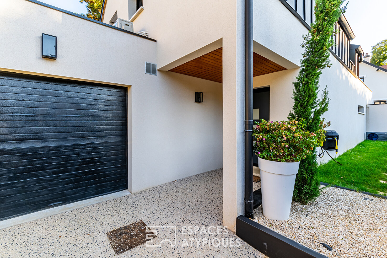 Maison Contemporaine de 130 m² avec Piscine au Coeur de la Ville