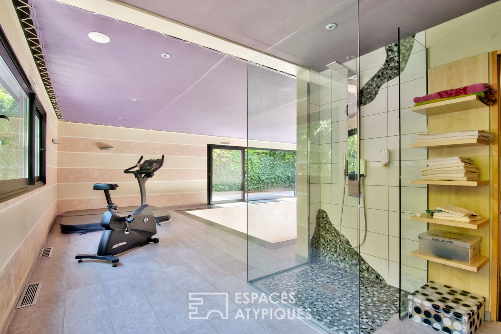 Contemporary villa and indoor pool