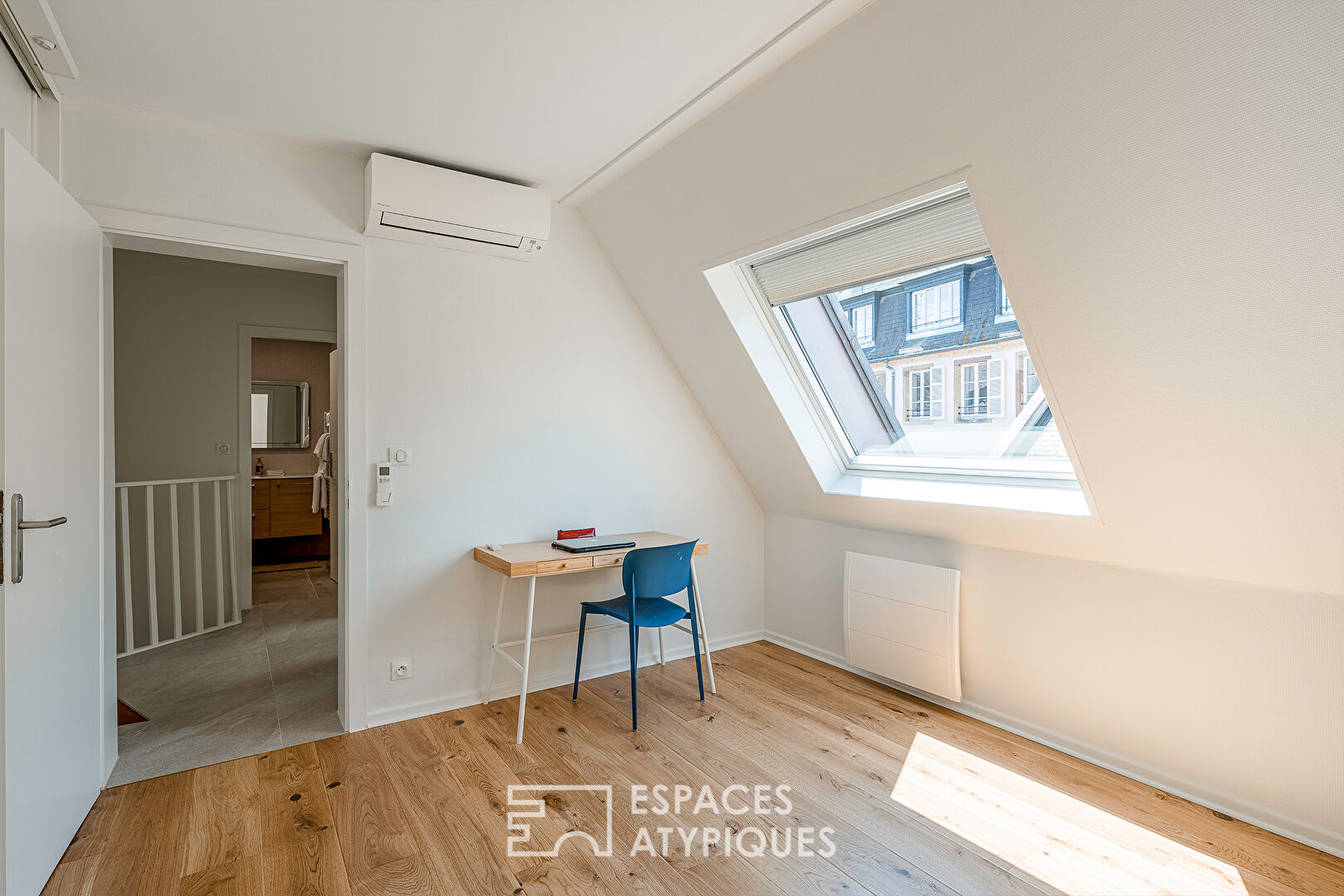 Renovated maisonette apartment with terrace in the city centre