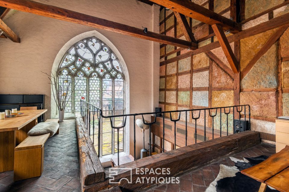 Ancienne abbaye du XVIIe siècle et sa cheminée Jacques Couëlle