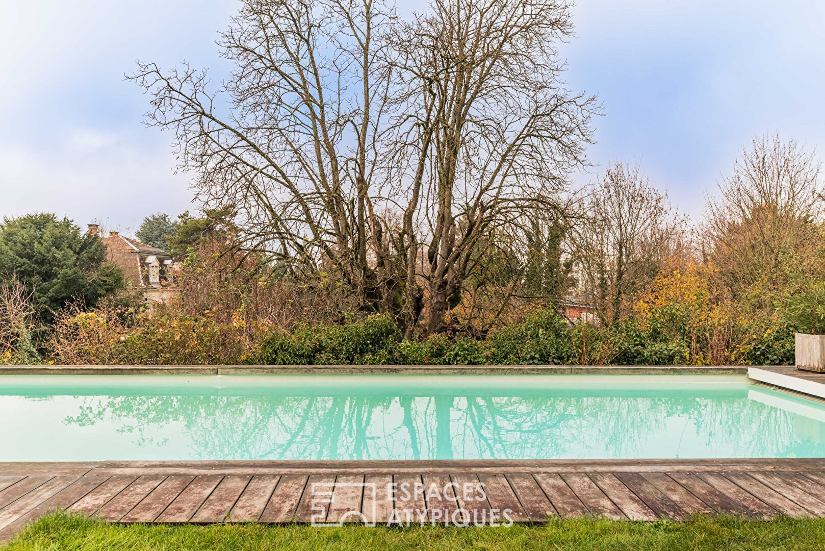 Maison de maître with swimming pool and garden on the heights of the Rebberg