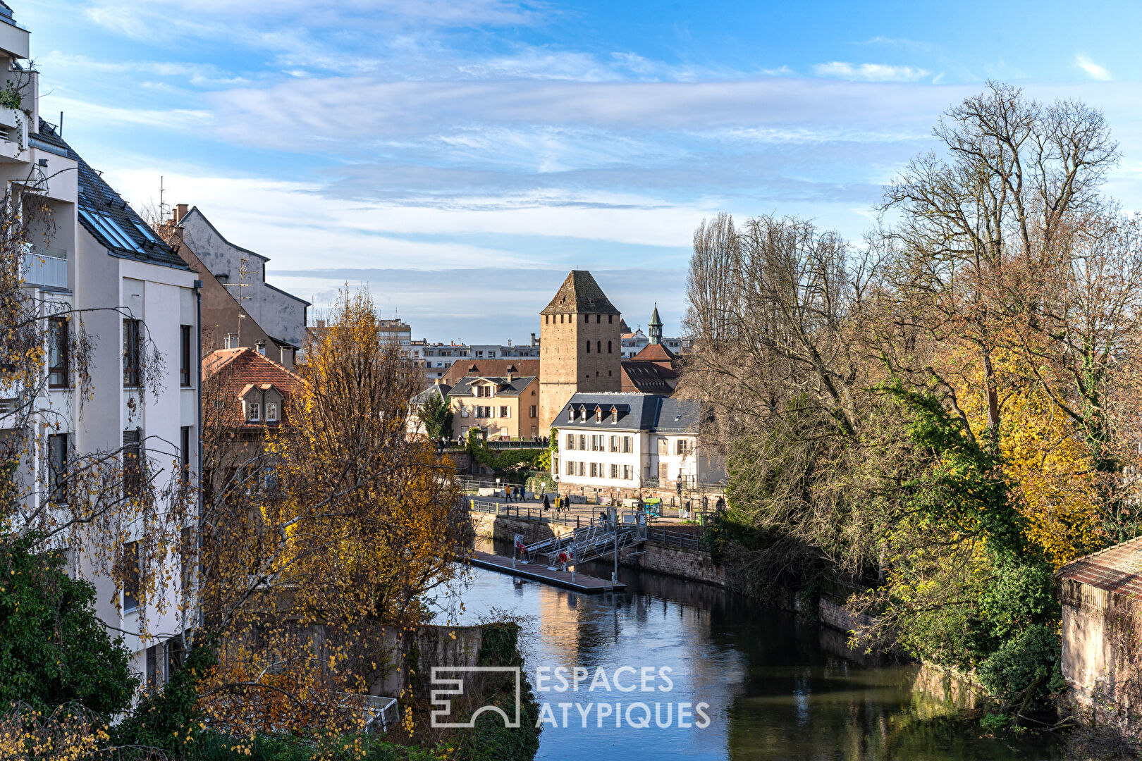 Appartement avec terrasse et vue sur l’Ill à la Petite France