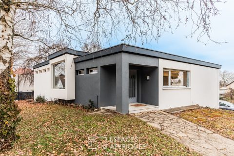 Renovated house in the heart of a peaceful district