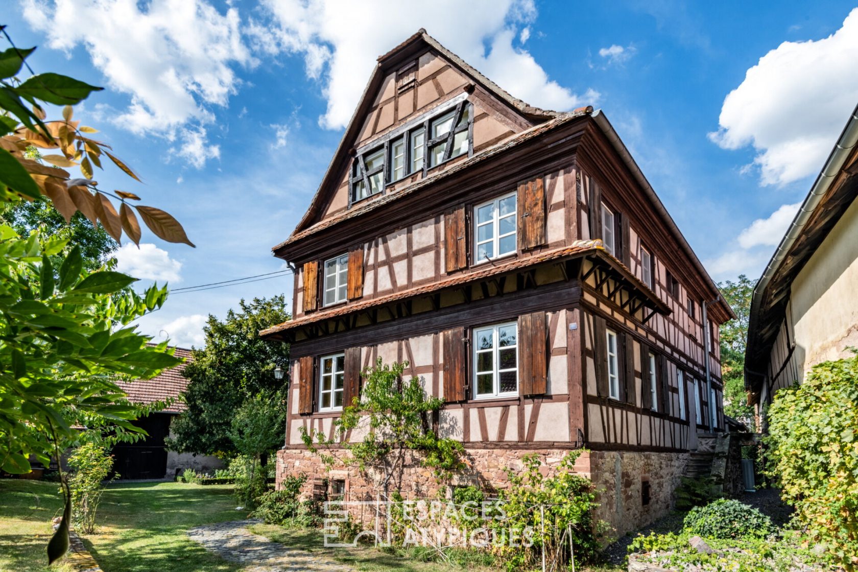 Maison alsacienne et son jardin en cœur de ville