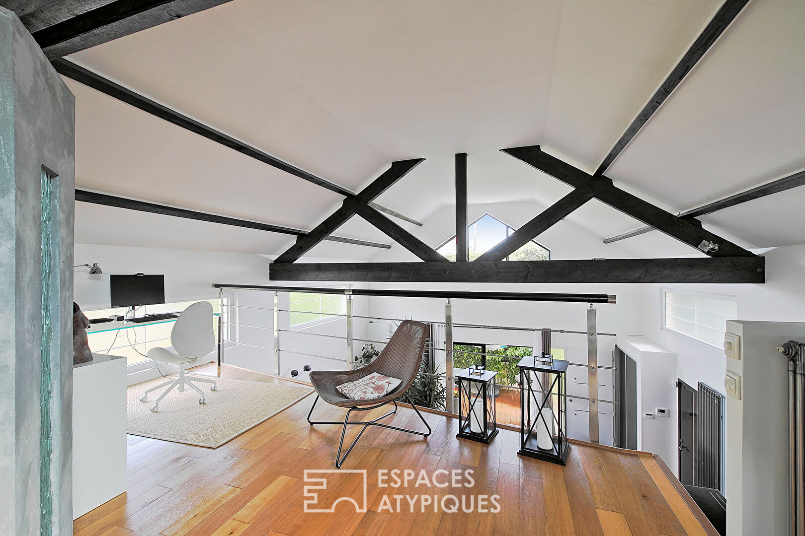 Maison style Loft avec atelier d’artiste et terrasses