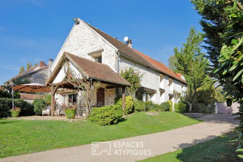 Ancienne grange miellerie rénovée et son parc paysagé