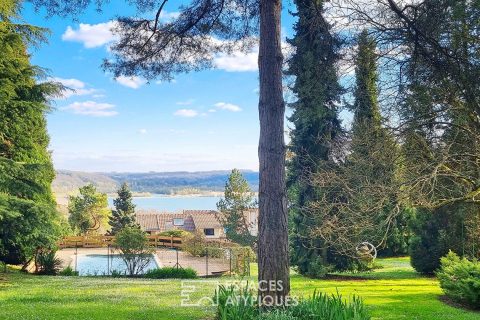 Propriété familiale avec 2 unités de vie, parc paysager et piscine