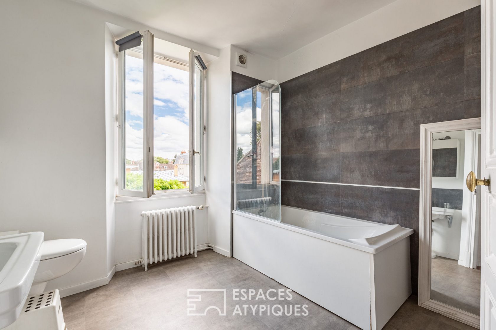 Townhouse in the heart of Fontainebleau