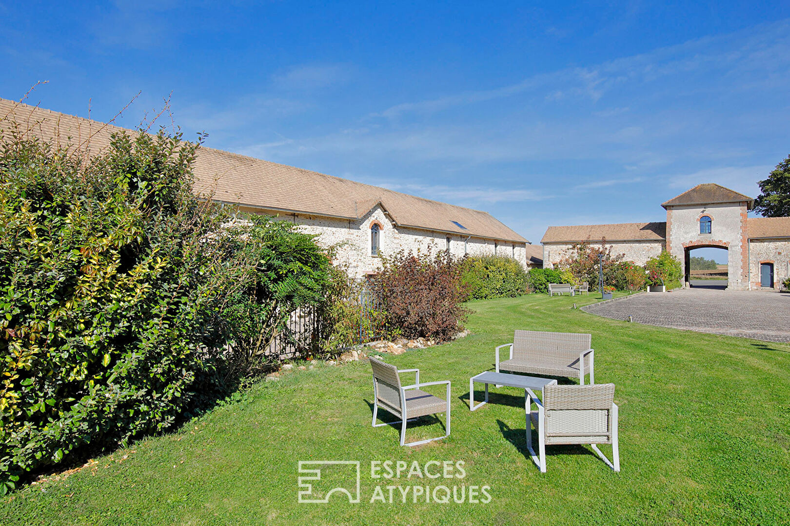 Domaine de caractère avec habitations et salle de réception