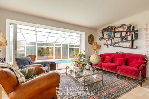 Pretty town house and its garden