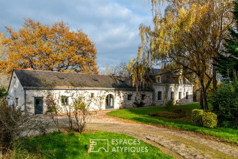 Propriété de charme avec dépendances et piscine sur un hectare