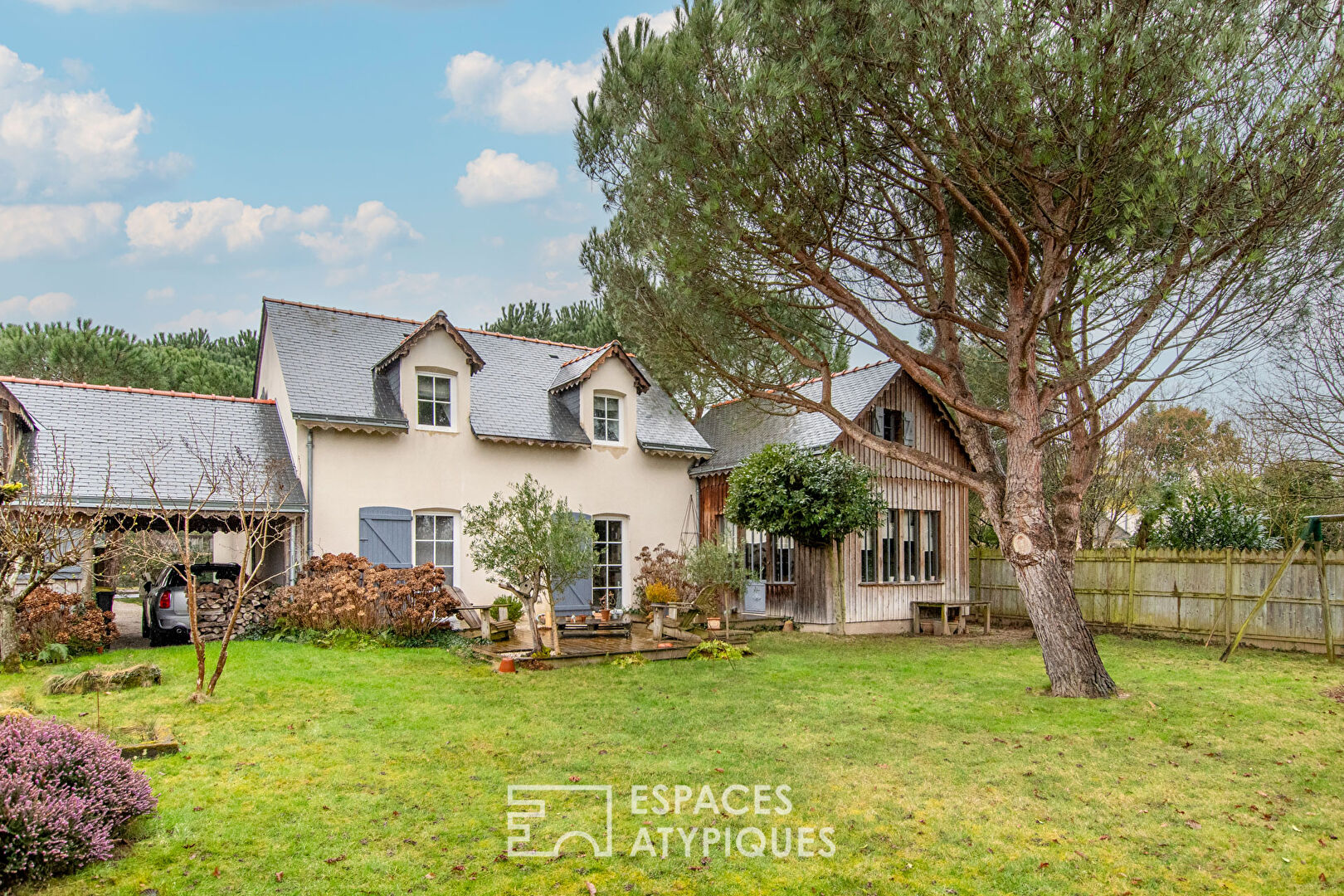 Holiday-style house on the outskirts of Angers.