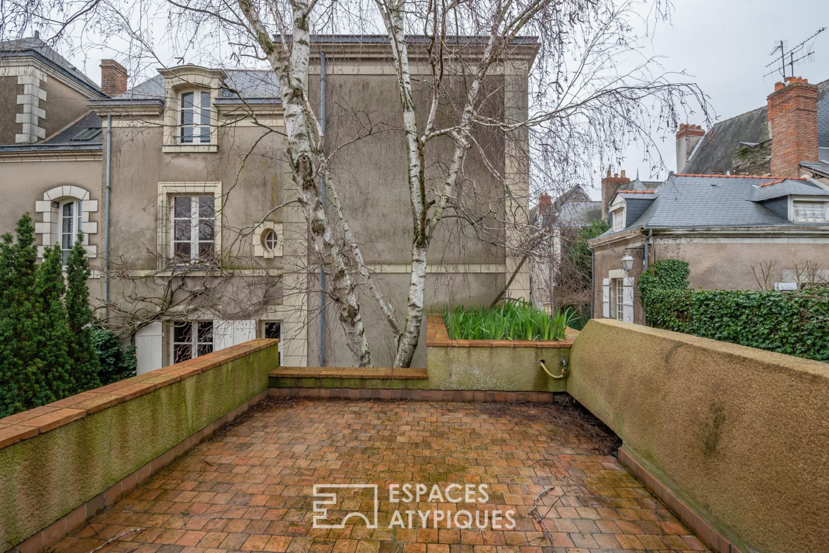 Propriété de charme avec jardin face au Château d’Angers