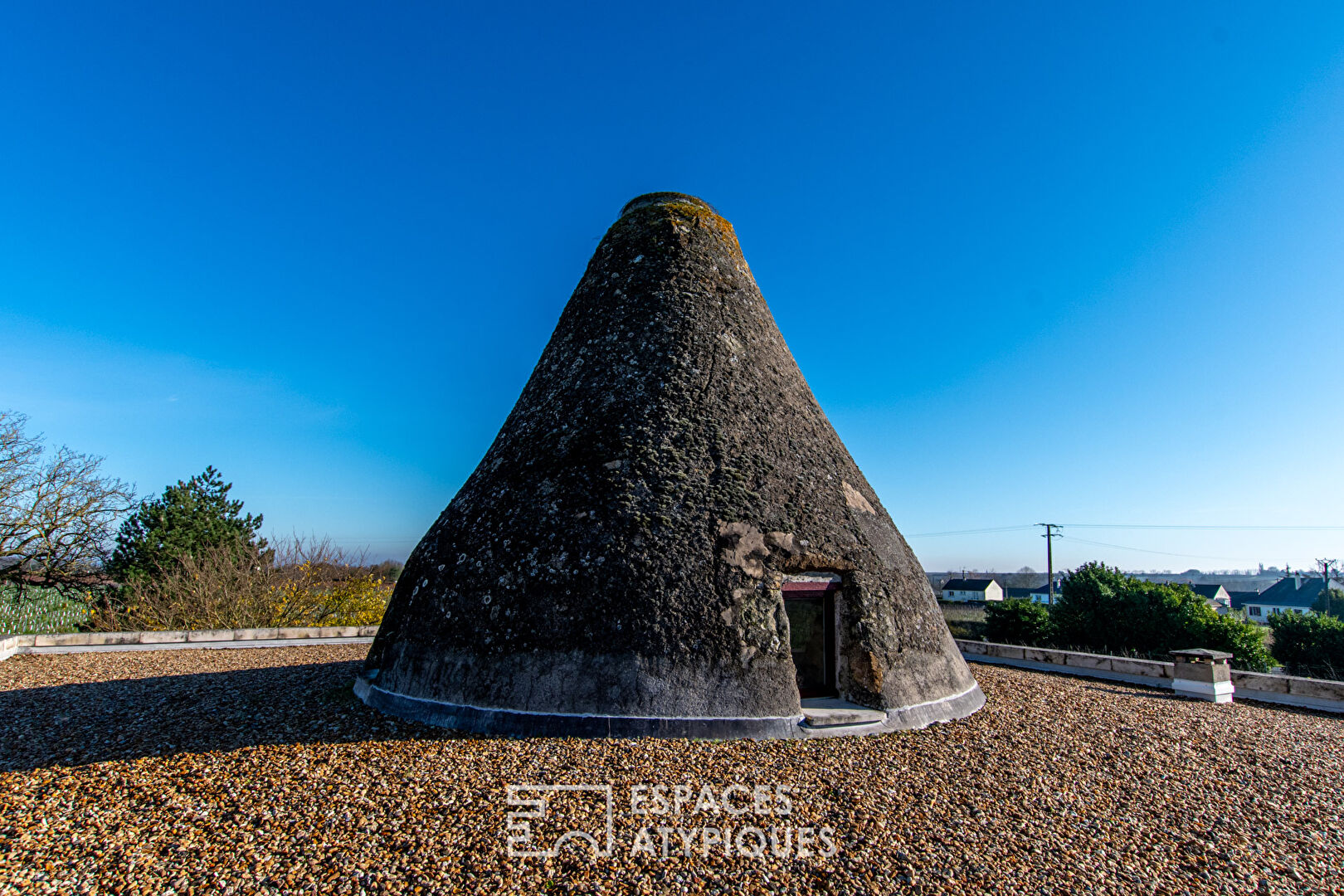 Charmant moulin saumurois du XVIIIe siècle