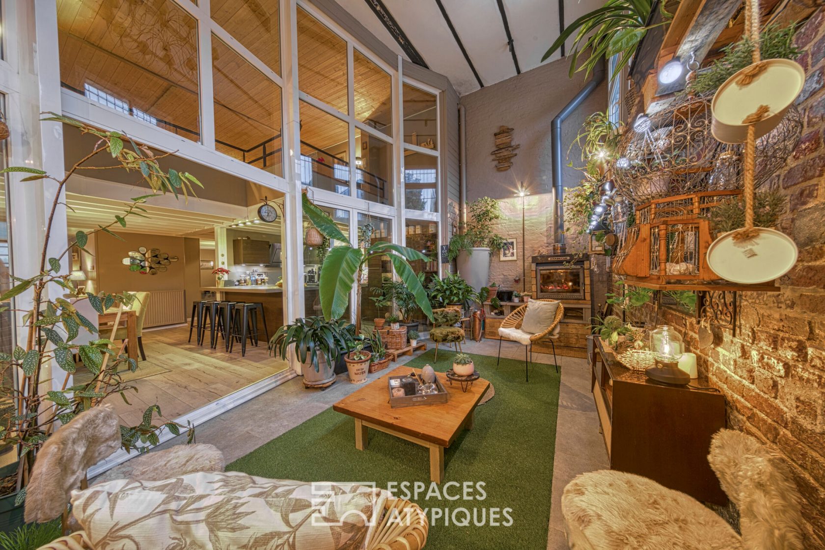 Loft de charme avec jardin d’hiver et terrasse privative