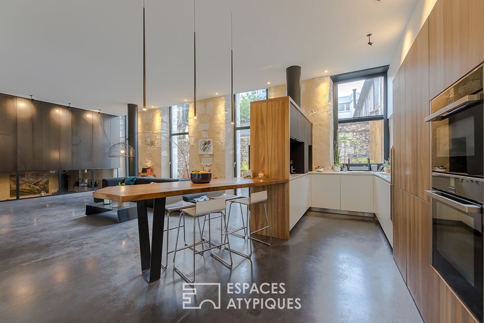 Loft in a historic setting with private garden in the heart of Rouen