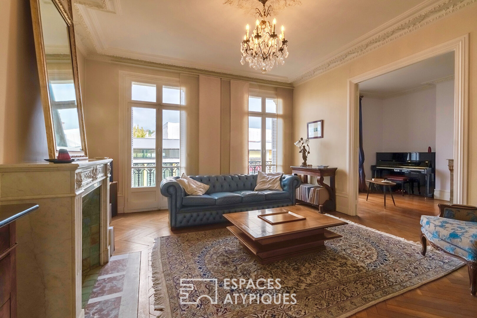 Haussmann-style apartment in a remarkable building in the city center