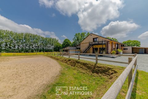 Former agricultural building renovated by an architect with equestrian estate