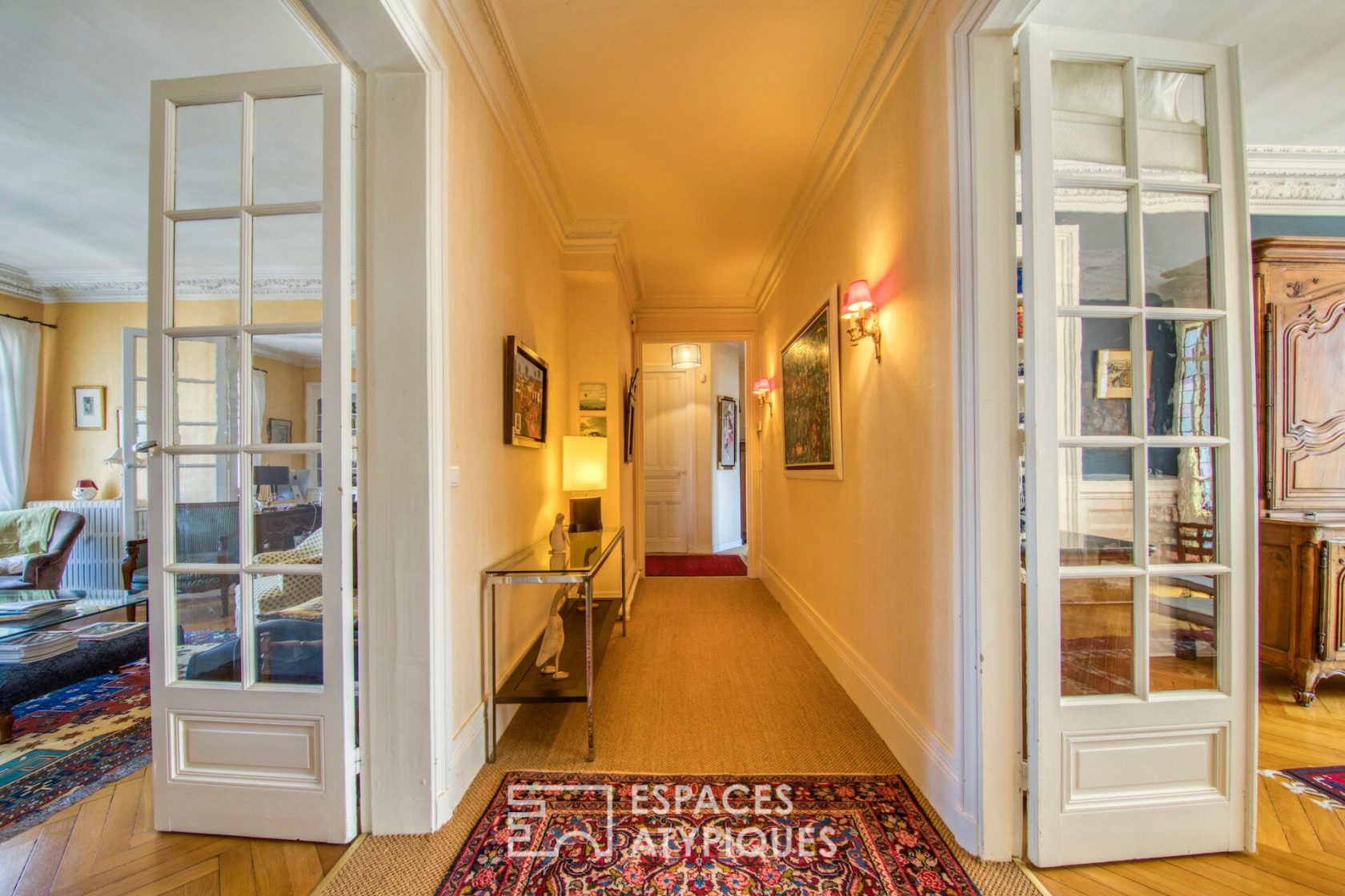 Haussmannian apartment in an exceptional building in the city center